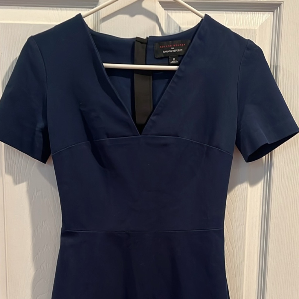 Roland Mouret for Banana Republic navy V neck fitted dress